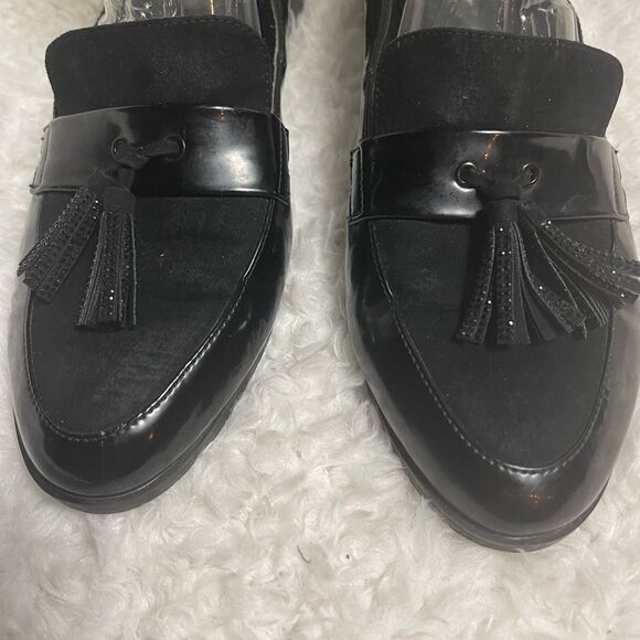 Kenneth Cole Reaction synthetic patent & suede loafers tassel accent SZ9.5 - Picture 3 of 11